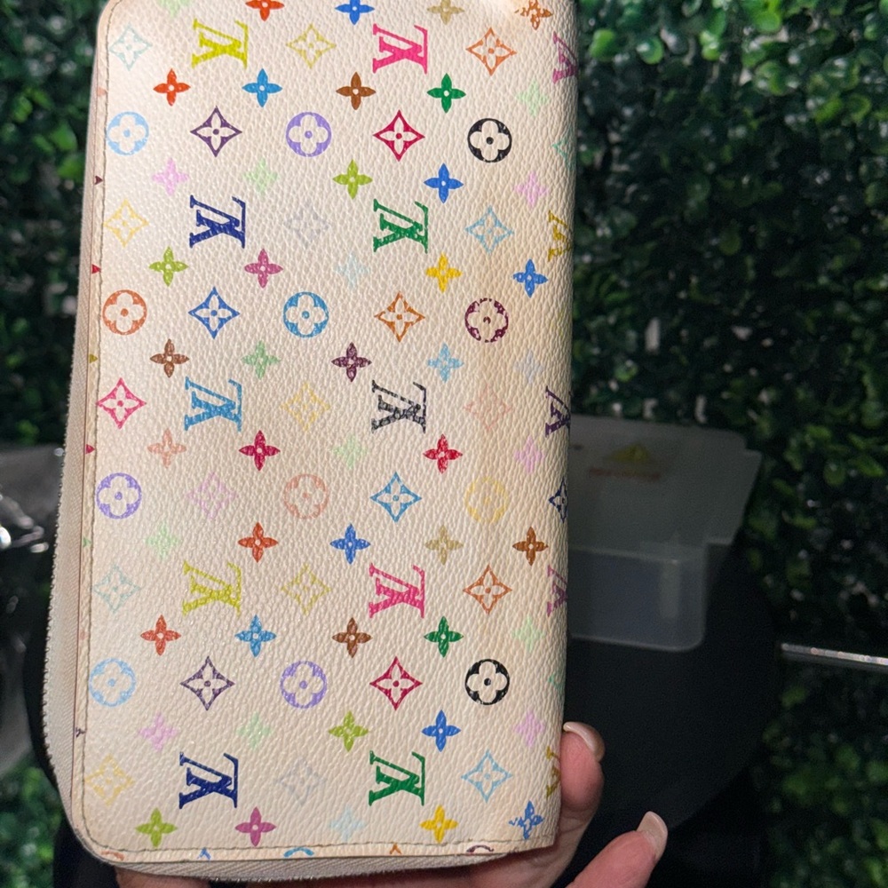 Louis Vuitton Takashi Murukami Wallet - Picture 3 of 6